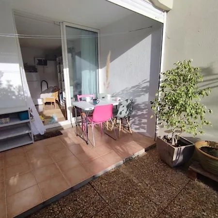 T2 Rez-de-jardin Proche - 3/4 Pers - - Fr-1-795-74 דירה