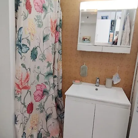 T2 Rez-de-jardin Proche - 3/4 Pers - - Fr-1-795-74 * Narbona