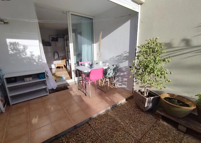 T2 Rez-de-jardin Proche - 3/4 Pers - - Fr-1-795-74 דירה