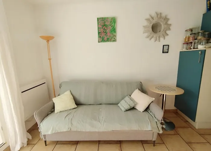 T2 Rez-de-jardin Proche - 3/4 Pers - - Fr-1-795-74 * נרבון