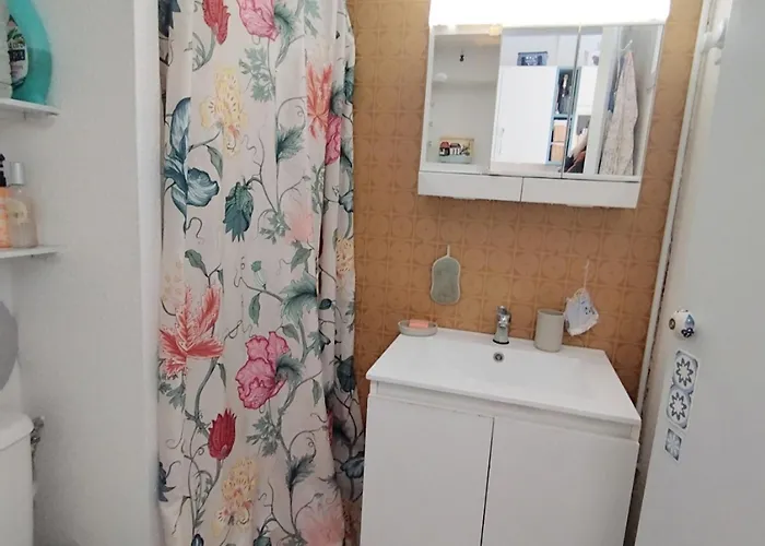 T2 Rez-de-jardin Proche - 3/4 Pers - - Fr-1-795-74 * נרבון